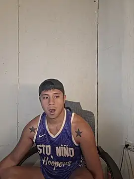 Show modela Felix_Asher na web-kameri