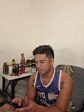 Show modela Felix_Asher na web-kameri