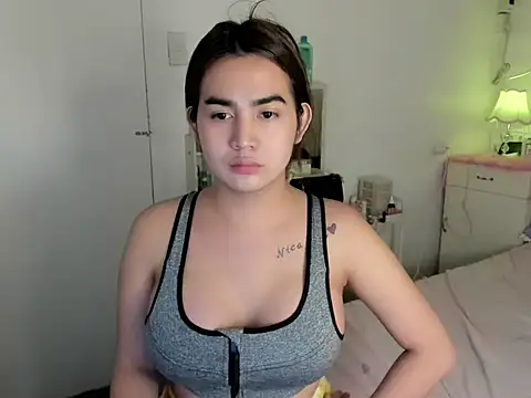 Alovely_fvckdollnica 网络视讯表演
