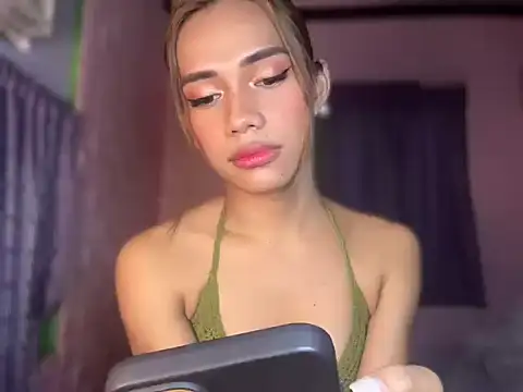 הופעת וובקאם של Lovelynikki03