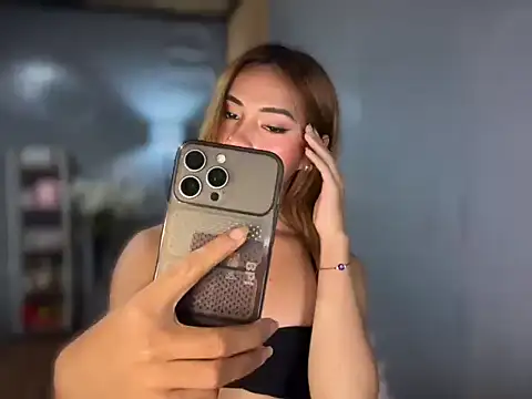 Lovelynikki03n Webbikameraesitys