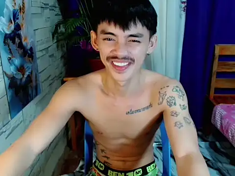 urhunky_boy Adlı Modelin Web Kamerası Şovu