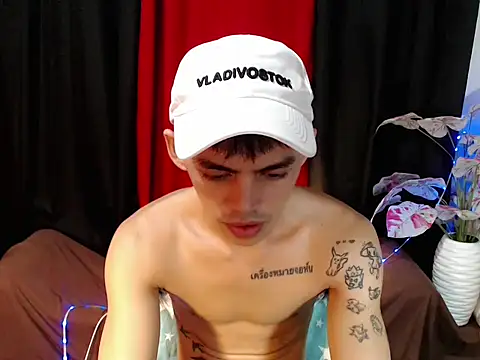 urhunky_boy Adlı Modelin Web Kamerası Şovu