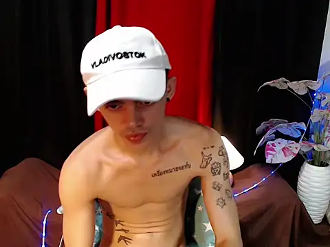 urhunky_boy 网络视讯表演