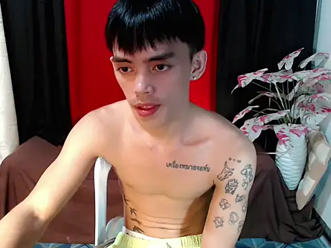 urhunky_boy 网络视讯表演