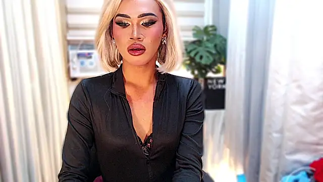 Winnie_Harllow Pertunjukan Webcam