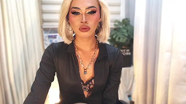 Winnie_Harllow Pertunjukan Webcam