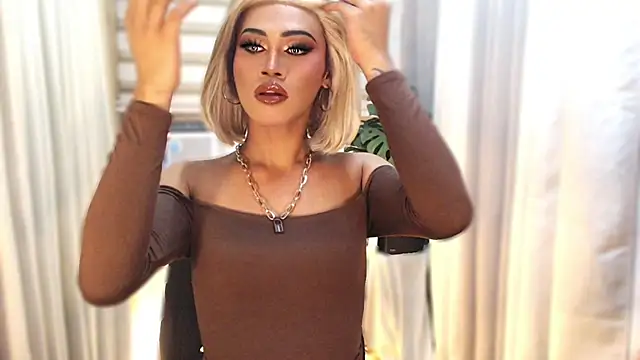 Winnie_Harllow webcam show