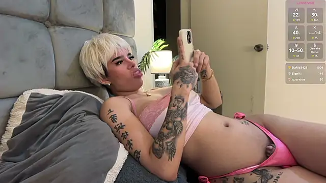 youngstunnagirl's Webcam Show