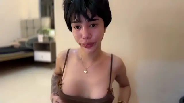 youngstunnagirl Webcam Show