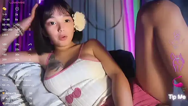 Show de Cutie_lisa18 na webcam