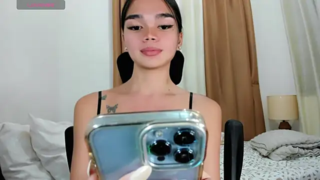 kendall_petite18 – webcam-show