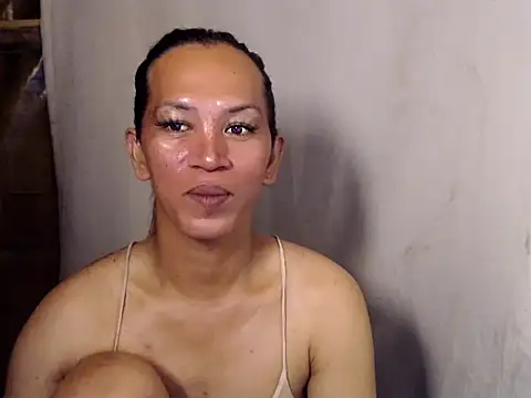 isabellabigcock06 Show in webcam