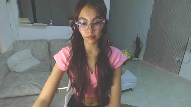 im_miauhg's Live XXX Chat