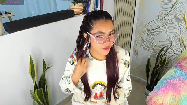 soycindylore Adlı Modelin Canlı XXX Sohbeti
