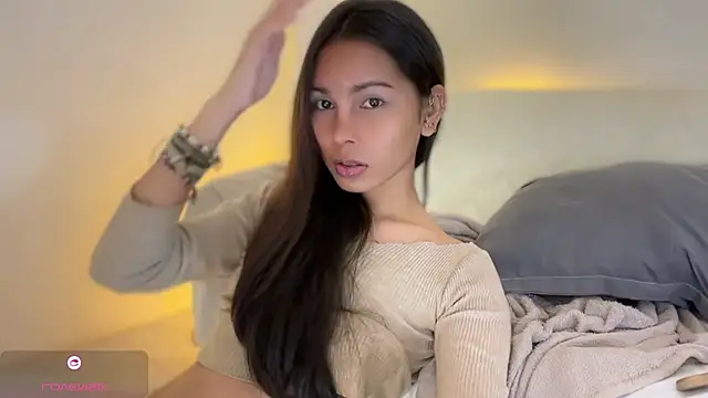 _cumonu69_ Шоу с уебкамера