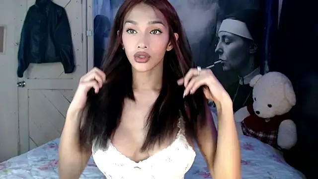 itsmekarinaaa's Webcam Show