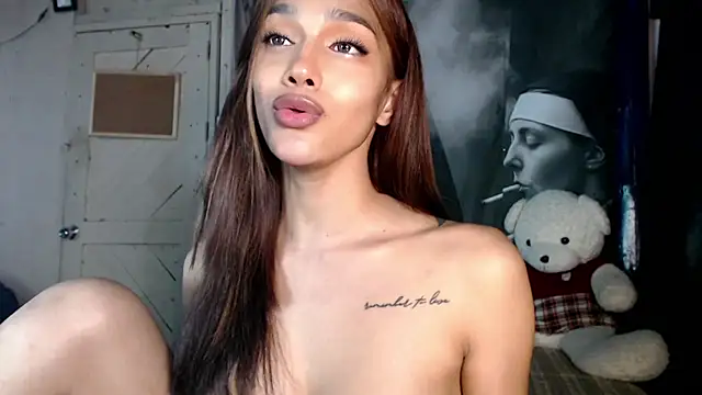 itsmekarinaaa webcam show
