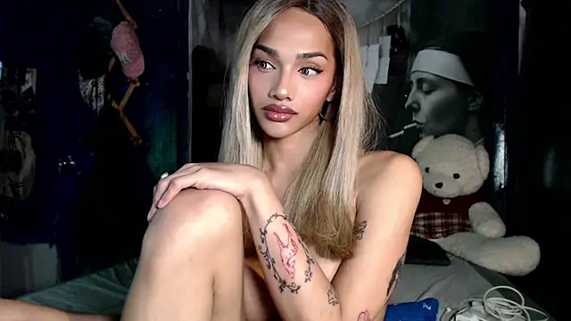 Вебкам-шоу itsmekarinaaa