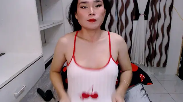 ur_luxella Webcamshow