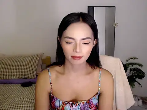 miya_khali Pertunjukan Webcam