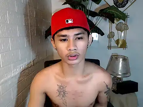 Webkamerová show UrPinoyhot