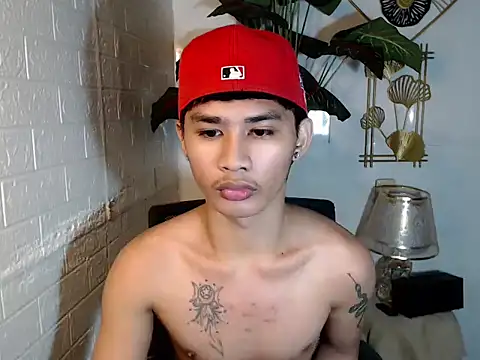 Webkamerová show UrPinoyhot