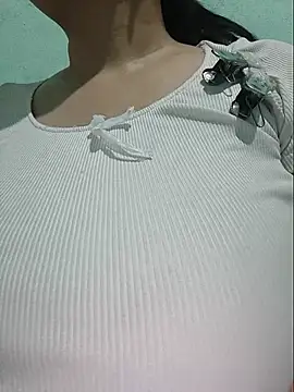Živá chatovací místnost Shine_Mai