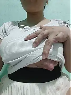 XXX chat uživo modela Shine_Mai