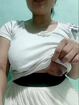 Shine_Mai's Webcam Show