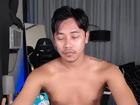 โชว์เว็บแคมของ alexsuckable01