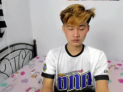 Show Webcam de urasian_jhon