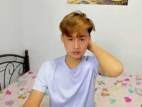 urasian_jhon 网络视讯表演