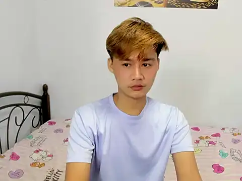 urasian_jhon Show in webcam