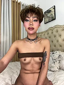 Show modela Innocent_yanixx69 na web-kameri