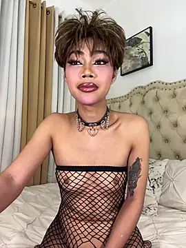 Innocent_yanixx69 webkamerás műsora
