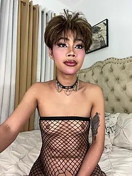Innocent_yanixx69 Webcam-Show