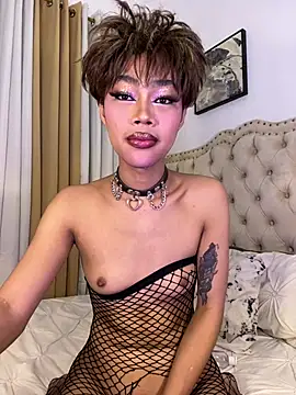 Innocent_yanixx69's Webcam Show