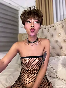 Innocent_yanixx69 Webcam-Show