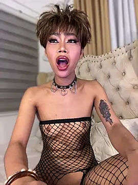 Innocent_yanixx69 在線直播表演
