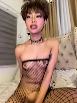 Innocent_yanixx69's Webcam Show
