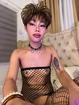 Innocent_yanixx69's Webcam Show