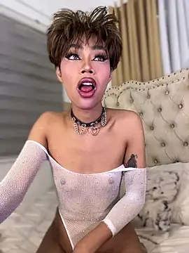 Innocent_yanixx69 Webcam-Show