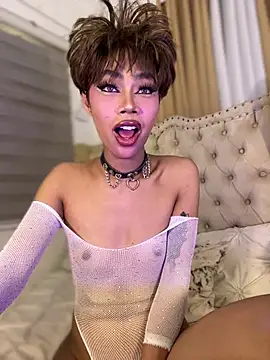 Innocent_yanixx69 网络视讯表演