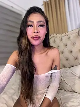 Innocent_yanixx69's Webcam Show