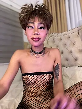 Innocent_yanixx69's Webcam Show