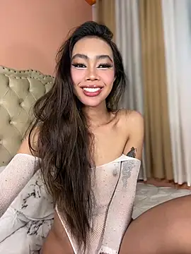 Show modela Innocent_yanixx69 na web-kameri