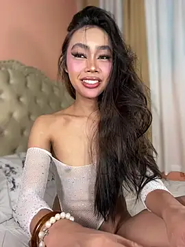 Innocent_yanixx69's Webcam Show