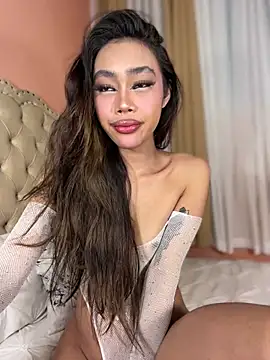 Innocent_yanixx69 在線直播表演