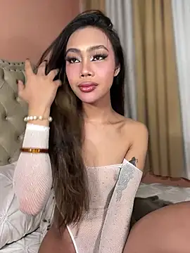Innocent_yanixx69 在線直播表演